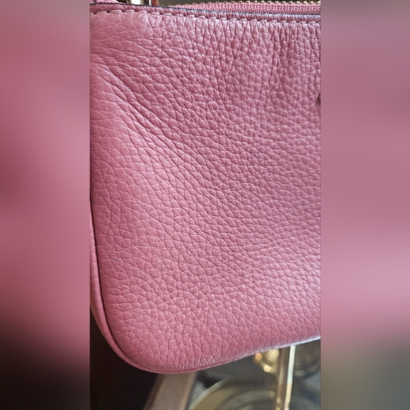 COACH NOLITA 19 Pebbled leather in Bubblegum pink with Gold Chain. - Picture 7 of 14